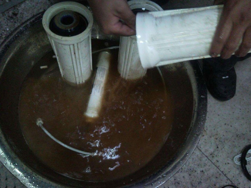 如何確定濾芯達(dá)到該更換的使用壽命？